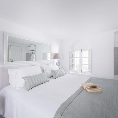 Aqua Mare Luxury Suites Imerovígli Kültér fotó