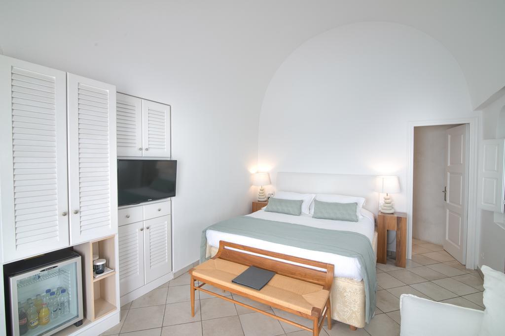 Aqua Mare Luxury Suites Imerovígli Kültér fotó